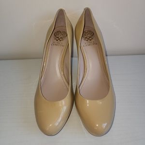 Vince Camuto Nude Pumps Size 7 1/2